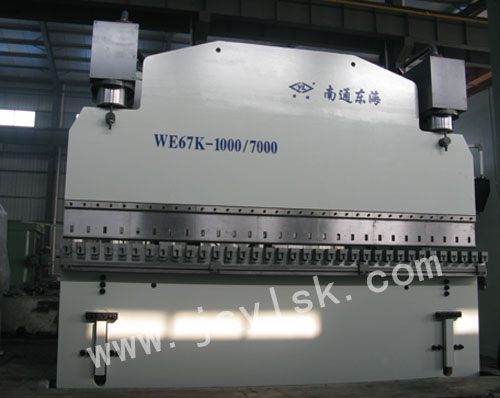 WE67K-1000/7000數控折彎機